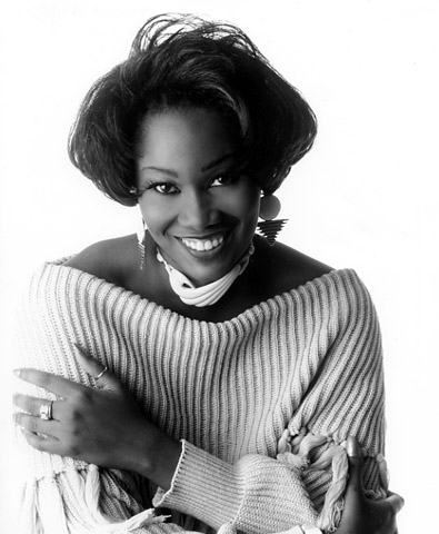 Yolanda Adams Biography