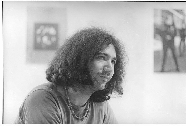 http://images.wolfgangsvault.com/jerry-garcia/premium-vintage-print/memorabilia/GAP0012-02-VP.jpg