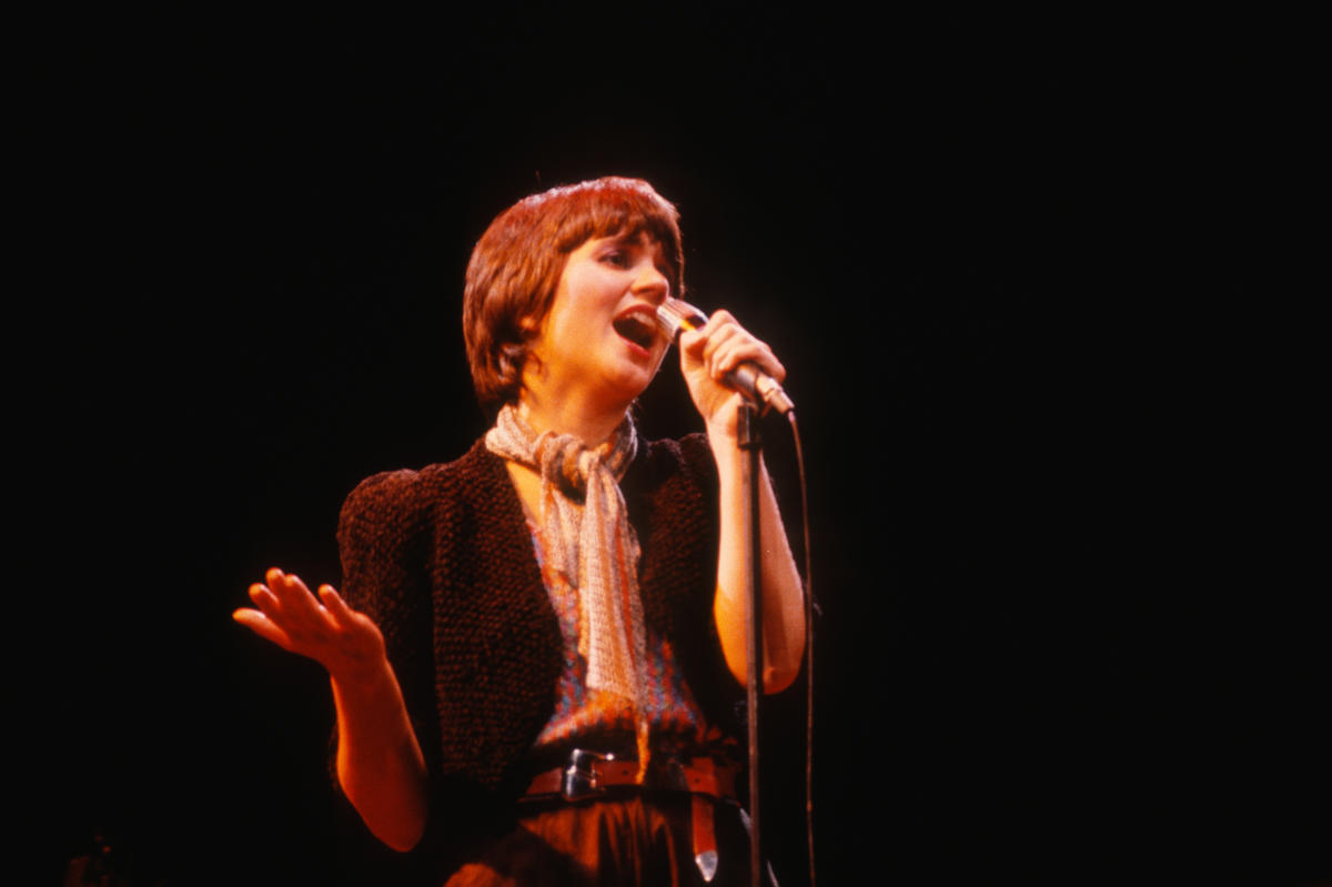 Linda Ronstadt Vintage Concert Photo Fine Art Print At Wolfgang S