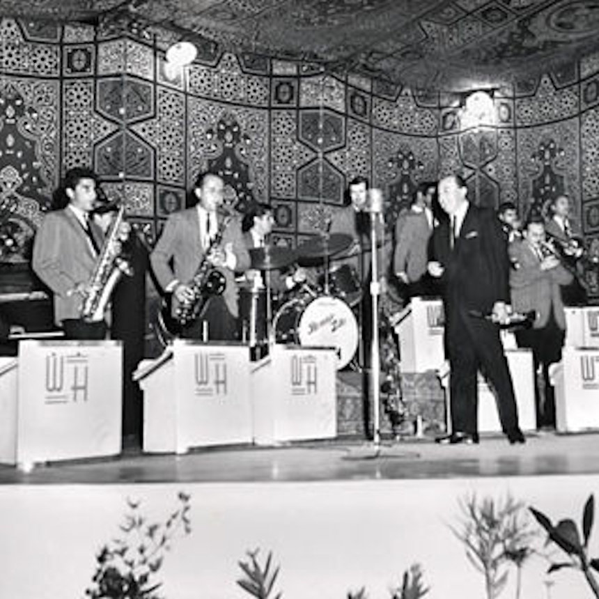 1945 Woody Herman - Bijou (Rhumba a la Jazz) - YouTube
