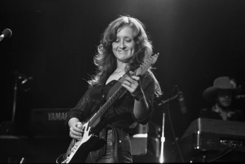 Bonnie Raitt Vintage Concert Photo Fine Art Print From New Haven ...