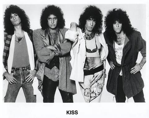 Kiss Promo Print