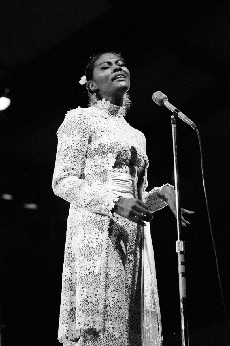 Dionne Warwick Vintage Concert Photo Fine Art Print from Festival Field ...