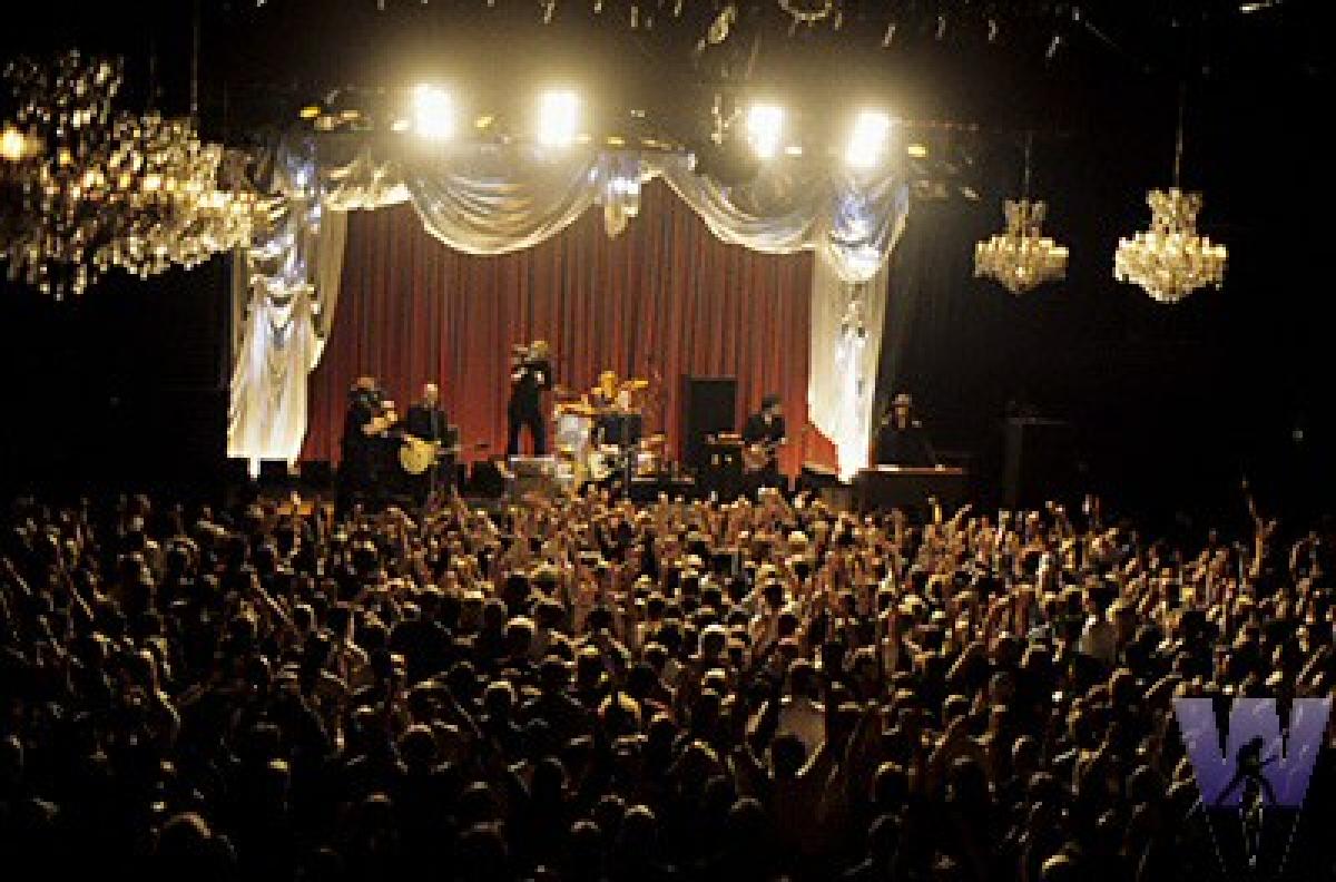 The Wallflowers Concert & Band Photos at Wolfgang's