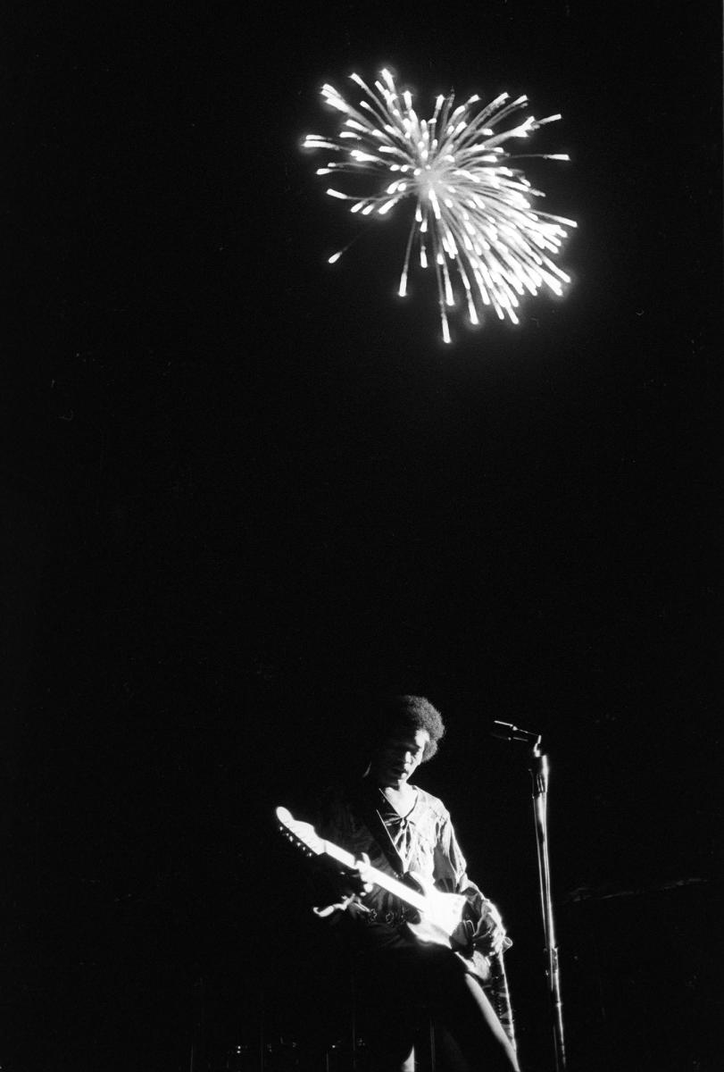 jimi-hendrix-poster-jul-3-1970.jpg