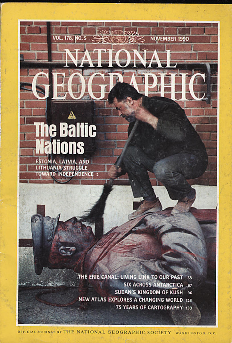 National Geographic | November 1990 at Wolfgang's