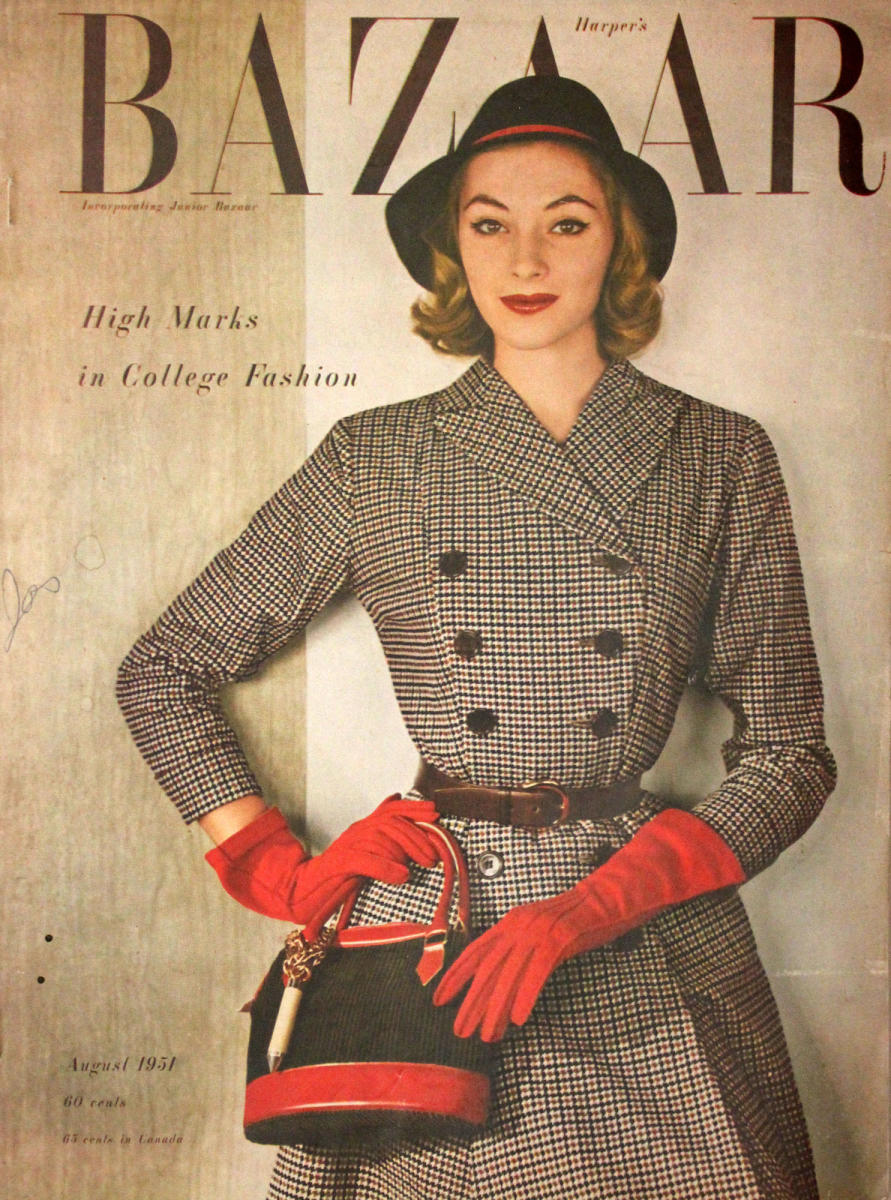 女性情報誌 Haper's BAZAAR US Magazine August 2021 HBusamona_grande.webp?v=1762174364