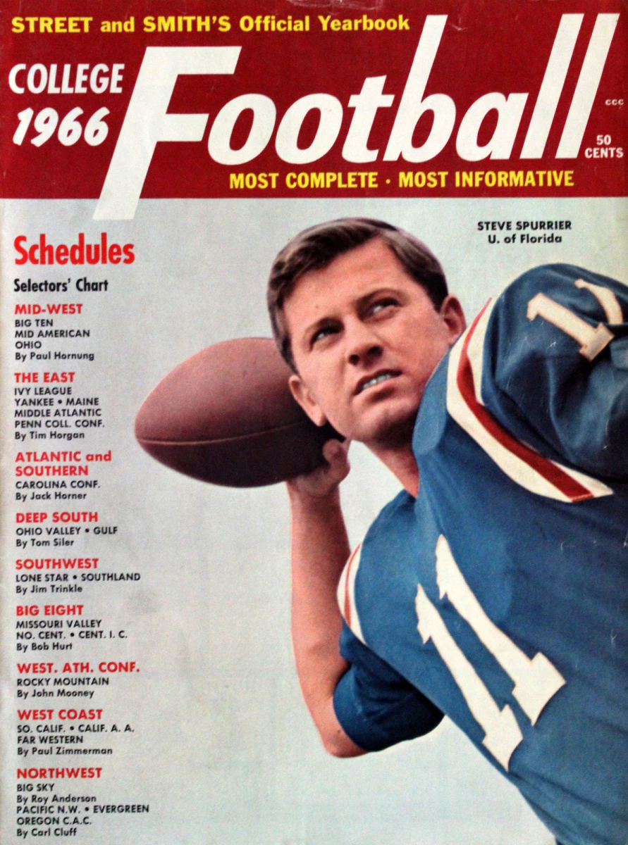 Sports Illustrated Magazine - The Buccaneers Come Aboard: Tampa Bay's Steve  Spurrier [August 23, 1976]: : Books