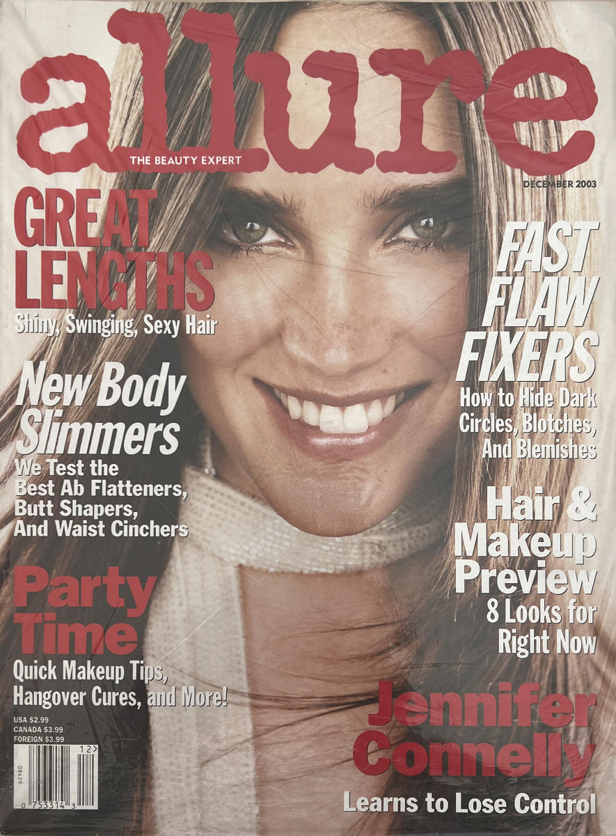 女性情報誌 allure US Magazine December 2010 Allure US December 2010 - Taylor Swift