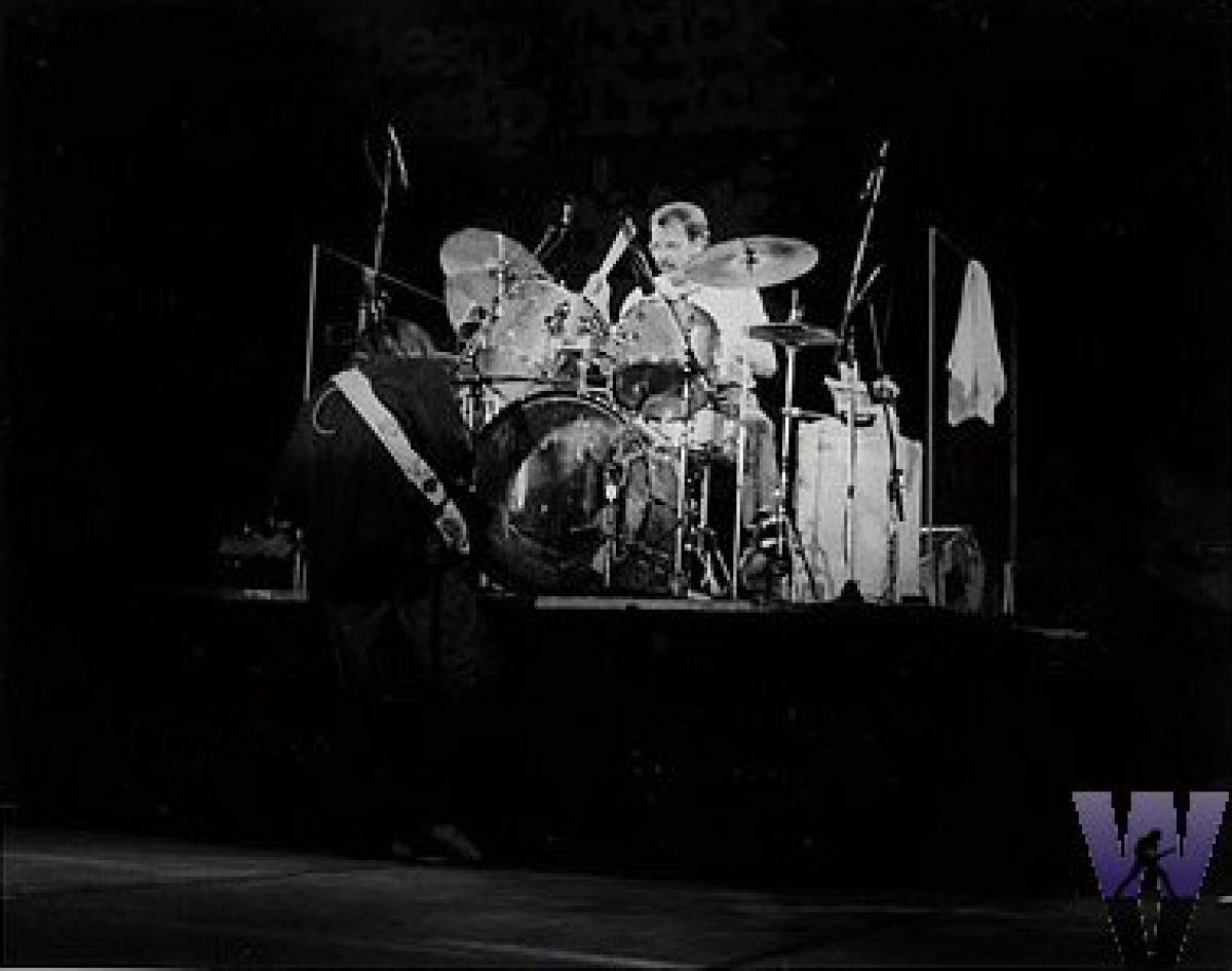 Bun E. Carlos Vintage Magazines at Wolfgang’s