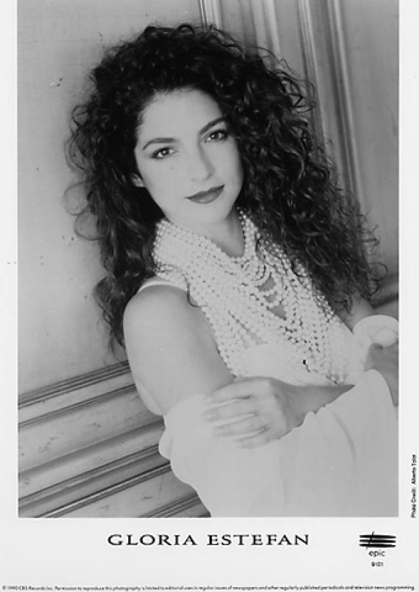 gloria-estefan-vintage-concert-photo-promo-print-1990-at-wolfgang-s