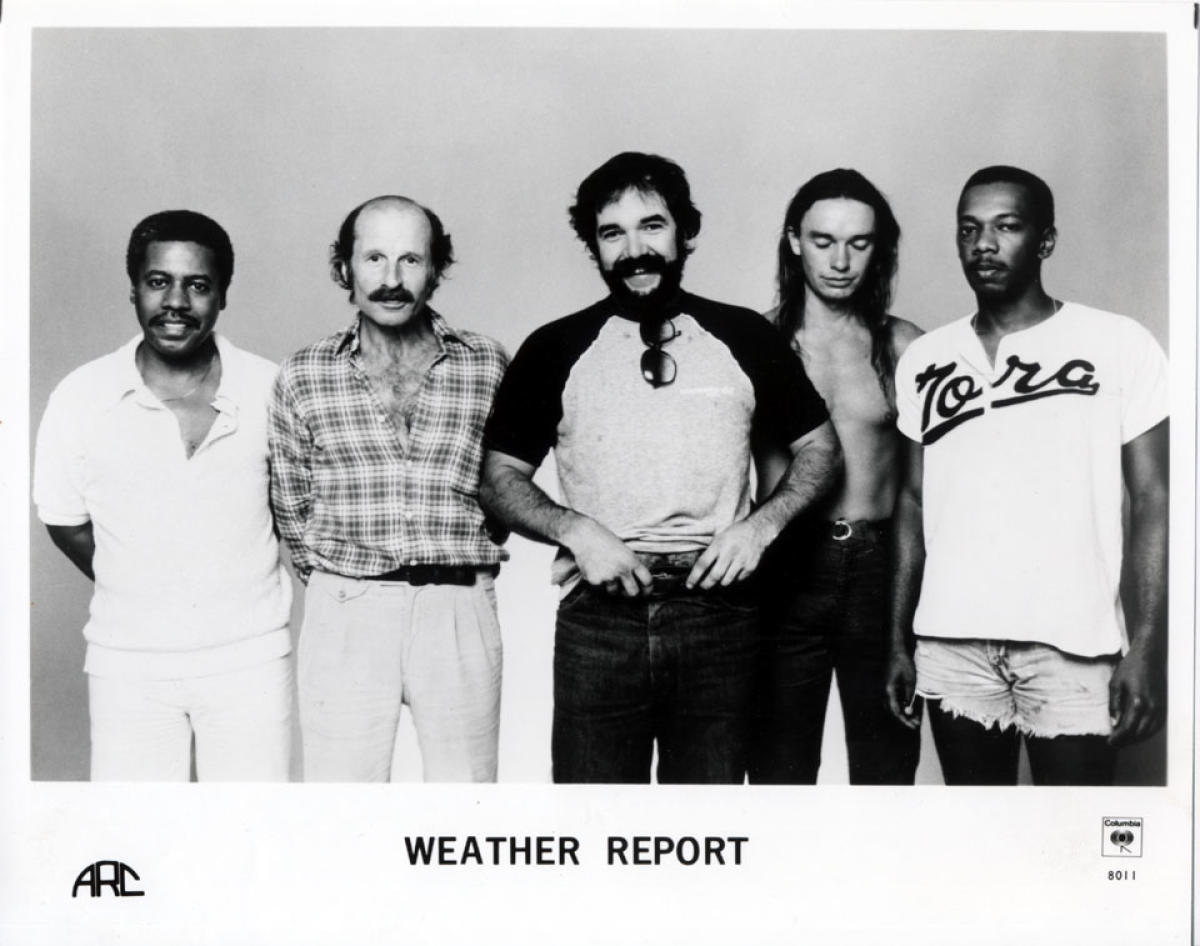 She hears a weather report predicting. Везер репорт группа. Weather report "tale spinnin'". She hears a weather report predicting. Группа weather report.