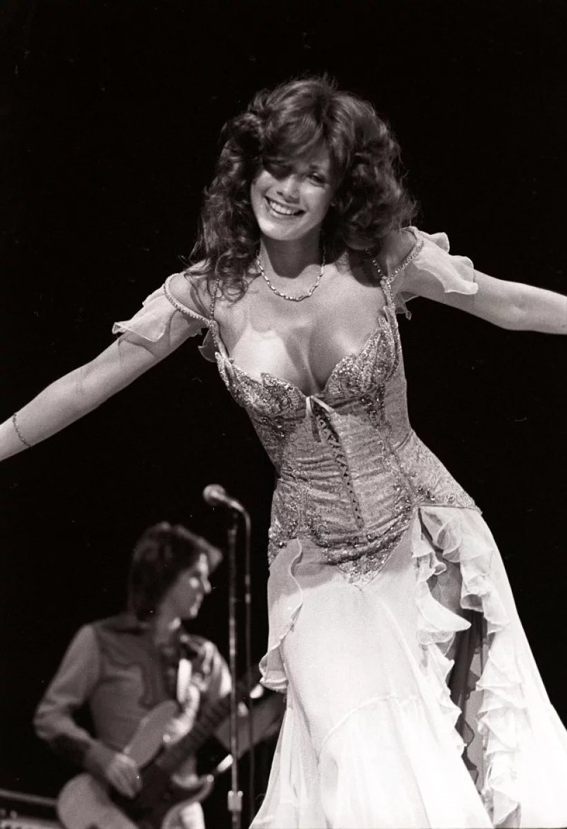 barbi benton